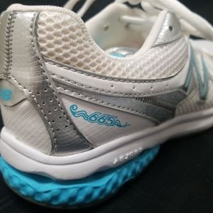 New Balance 665 / size 7.5 / Running Shoes